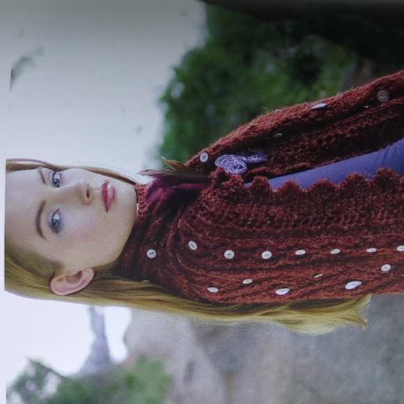 Knitting in the Details by Louisa Harding - Picture 4 of 16